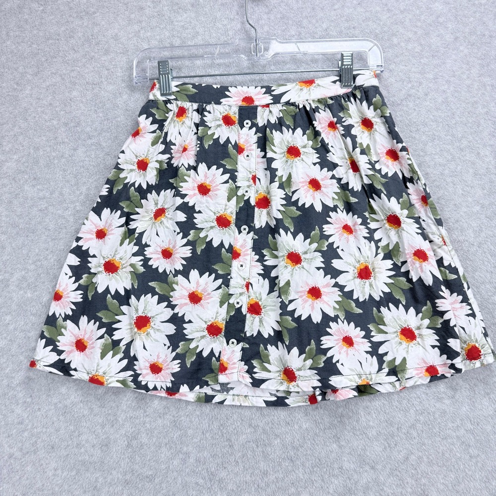 Hollister Mini Skirt Women XS Grey Daisy Floral Cottagecore, Boho,‎ Summer